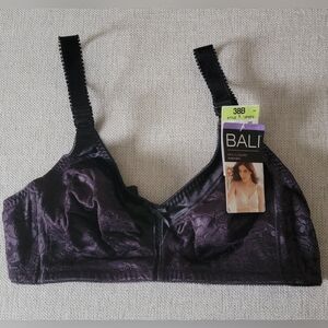 NWT Bali Spa Closure Wirefree Bra, Style 3372, Size 38B, Black w/ Lace Pattern